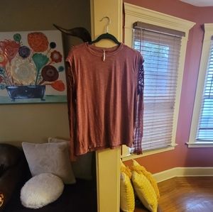Freepeople  Crew Neck Tee Lace long sleeves